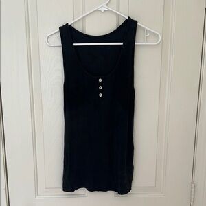 Black Sleeveless Top